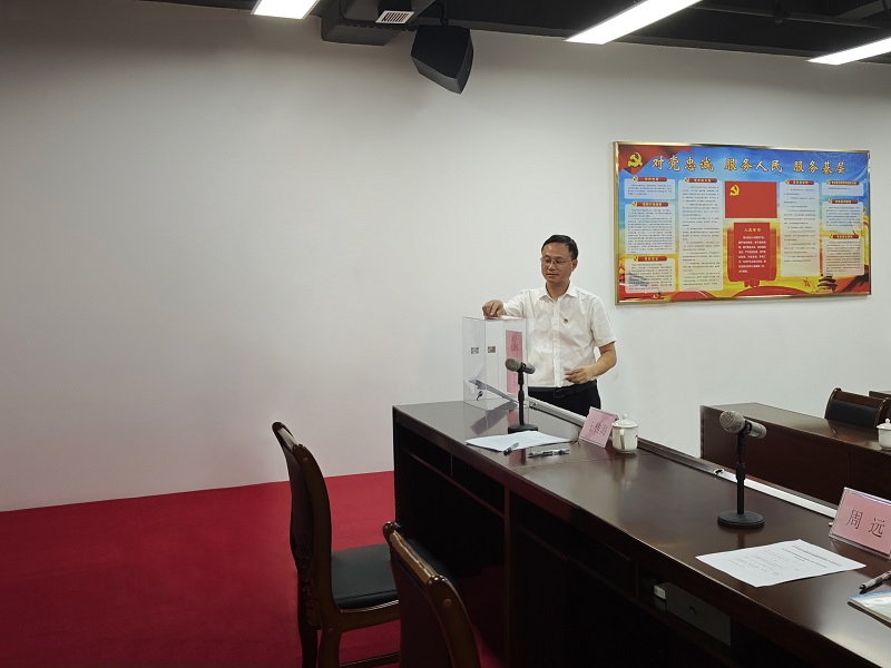 1751536079671726.jpg 周遠同志帶頭捐款.jpg