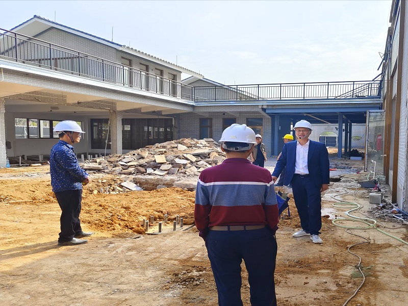 1755055954114860.jpg 周遠(yuǎn)到廟街項(xiàng)目現(xiàn)場(chǎng)調(diào)研.jpg